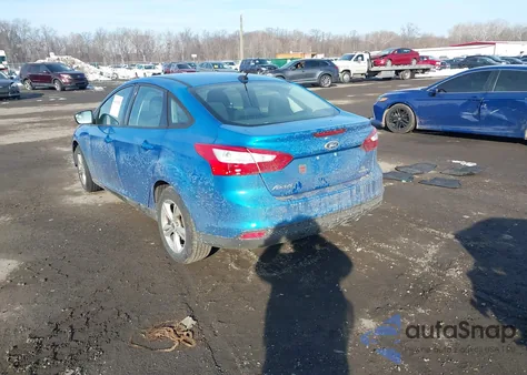 2013 Ford Focus Se z USA, uszkodzony, nr VIN 1FADP3F27DL350050